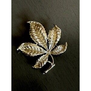 Vintage CORO signed chestnut leaf gold tone fall jewelry classic brooch